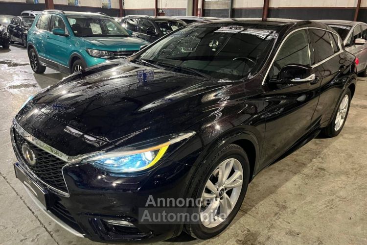 Infiniti Q30 1.5d 109ch Premium City Black DCT7 - <small></small> 13.490 € <small>TTC</small> - #1