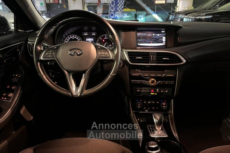 Infiniti Q30 1.5d 109ch Premium City Black DCT7 - <small></small> 13.490 € <small>TTC</small> - #11