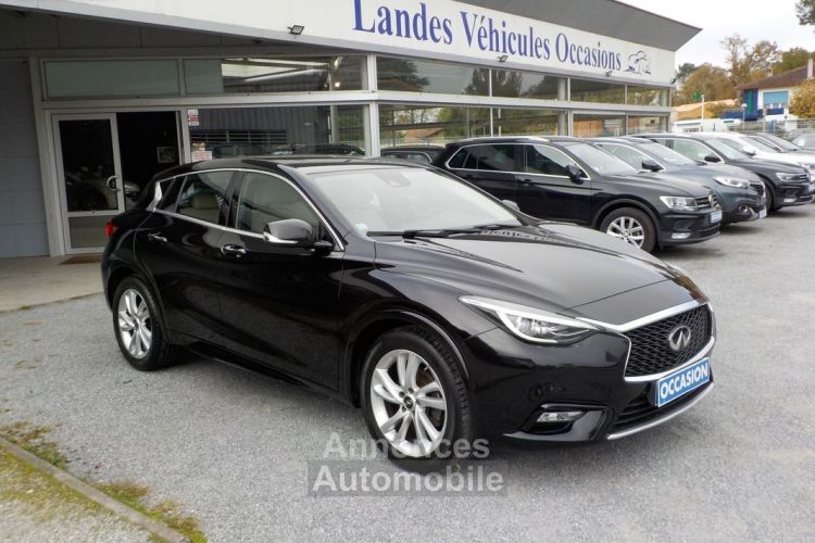 Infiniti Q30 1.6T 156 ch PREMIUM TECH DCT - <small></small> 14.990 € <small>TTC</small> - #1