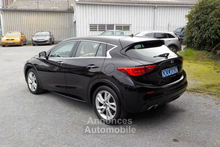 Infiniti Q30 1.6T 156 ch PREMIUM TECH DCT - <small></small> 14.990 € <small>TTC</small> - #3