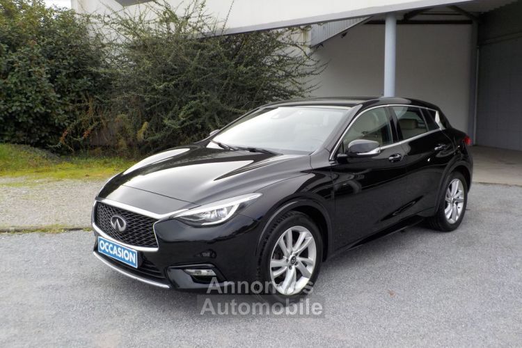 Infiniti Q30 1.6T 156 ch PREMIUM TECH DCT - <small></small> 14.990 € <small>TTC</small> - #4