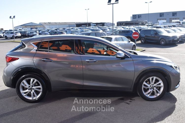 Infiniti Q30 1.6T 156CH LUXE TECH DCT7 - <small></small> 15.880 € <small>TTC</small> - #4