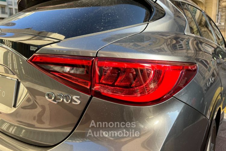 Infiniti Q30 2.0t 211 CV 7DCT Sport Toit panoramique - <small></small> 16.990 € <small>TTC</small> - #43