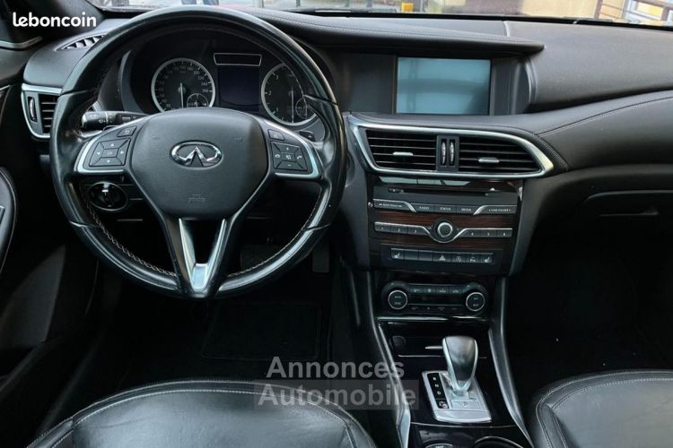 Infiniti Q30 2.2 D 170Ch DCT BVA TOIT OUVRANT NOMBREUSES OPTIONS - <small></small> 11.490 € <small>TTC</small> - #14