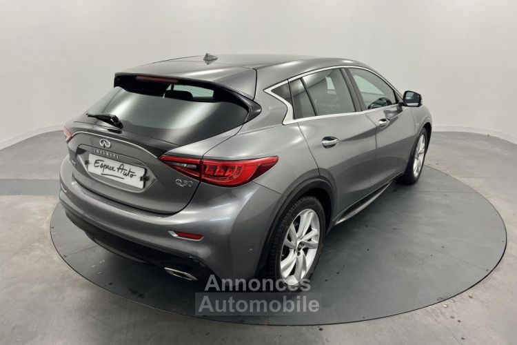 Infiniti Q30 2.2d 170 7DCT AWD Premium Tech - <small></small> 18.990 € <small>TTC</small> - #5