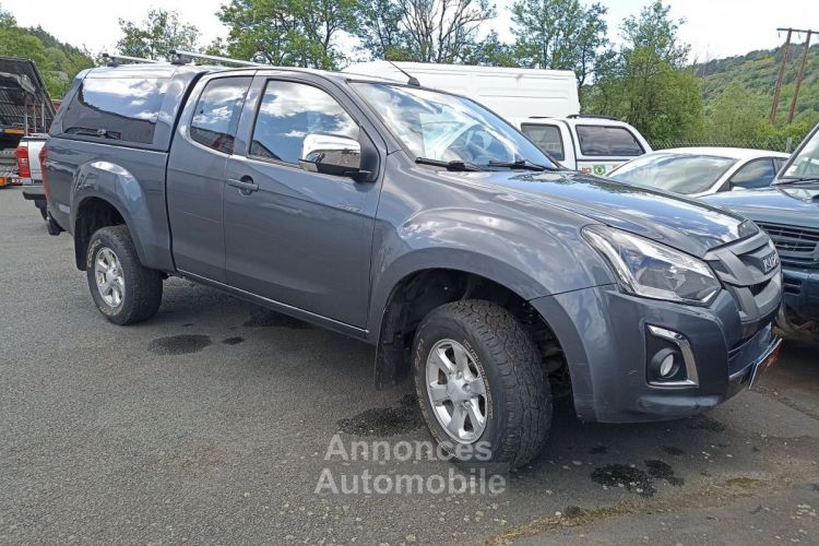 Isuzu D-Max 1.9 DDI 164CH SPACE PLANET A/C 4X4 - <small></small> 23.400 € <small>TTC</small> - #8