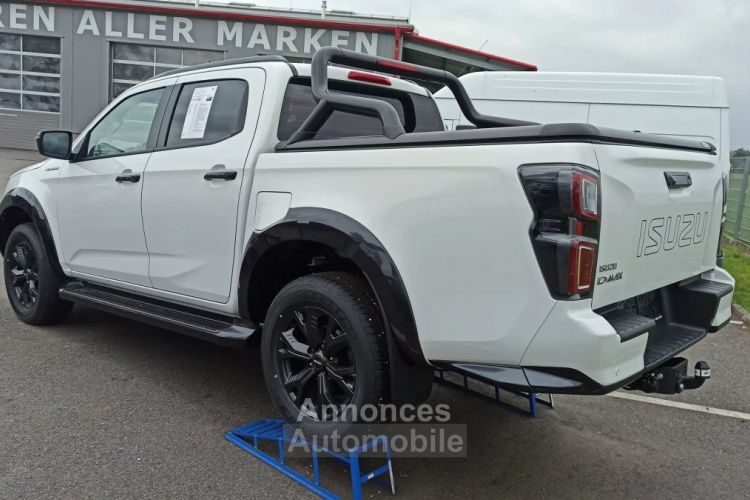 Isuzu D-Max 2023 Double Cab 4x4 V-Cross A/T TZ - <small></small> 54.590 € <small></small> - #4