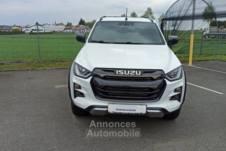 Isuzu D-Max 2023 Double Cab 4x4 V-Cross A/T TZ - <small></small> 54.590 € <small></small> - #6