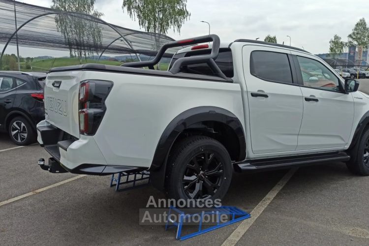 Isuzu D-Max 2023 Double Cab 4x4 V-Cross A/T TZ - <small></small> 54.590 € <small></small> - #8