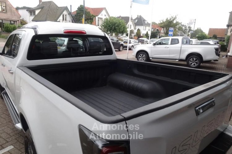 Isuzu D-Max 2024 1.9 Double Cab lang 5-persoons LSE Automaat Pearl - <small></small> 63.951 € <small></small> - #2