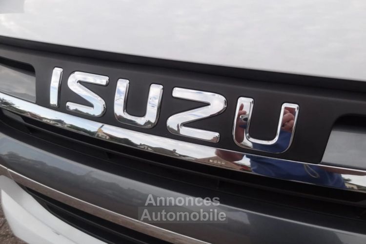 Isuzu D-Max 2024 1.9 Double Cab lang 5-persoons LSE Automaat Pearl - <small></small> 63.951 € <small></small> - #4