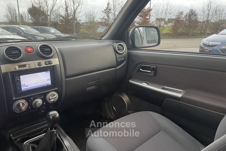 Isuzu D-Max 3.0 TDI163 CREW 4X4 LS - <small></small> 18.890 € <small>TTC</small> - #13