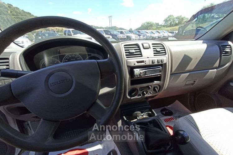 Isuzu Rodeo 3L - <small></small> 13.500 € <small>TTC</small> - #3