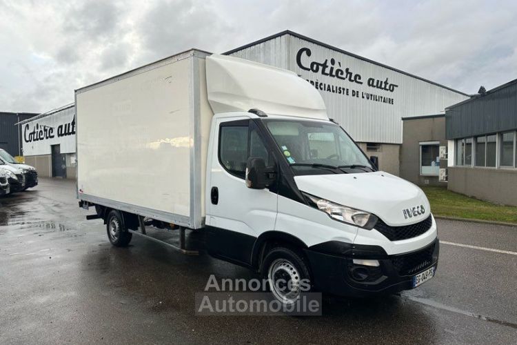 Iveco Daily 11990 ht 35s15 caisse 20m3 hayon - <small></small> 14.388 € <small>TTC</small> - #1