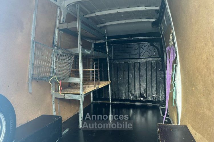 Iveco Daily 14990 ht 35s14 fourgon l2h2 BVA - <small></small> 17.988 € <small>TTC</small> - #5