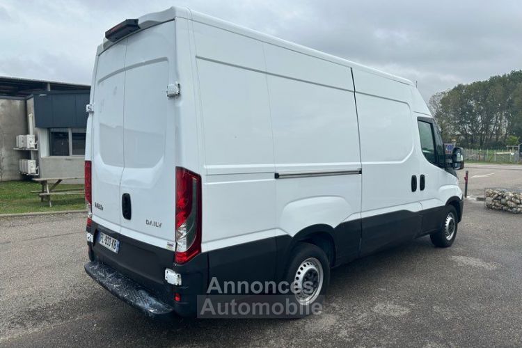 Iveco Daily 15490 ht fourgon l2h2 v12 35s14 - <small></small> 18.588 € <small>TTC</small> - #4