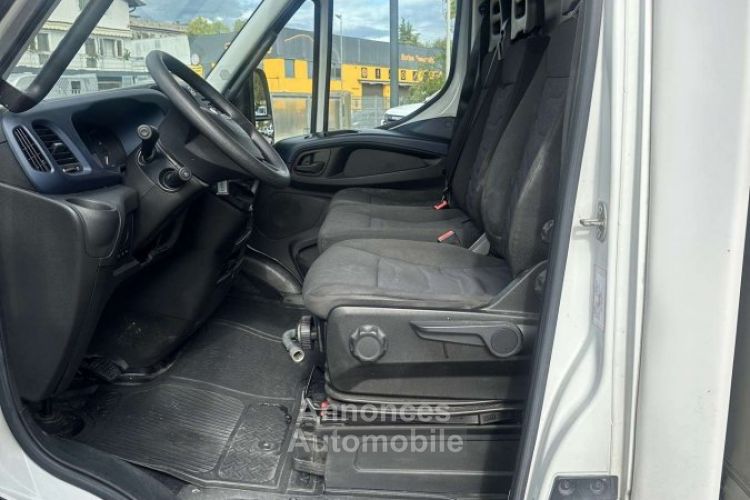 Iveco Daily 2019 60C18 Hi-tech CenRegSpondaIdra6200x2300x2850kg2200 - <small></small> 47.000 € <small>TTC</small> - #14