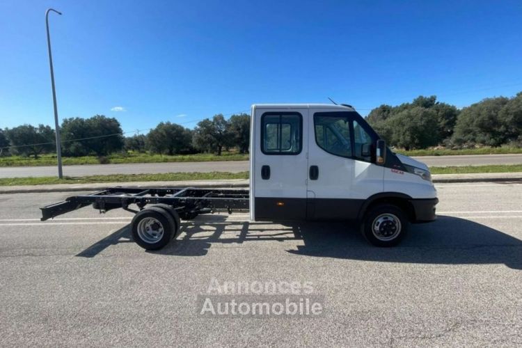 Iveco Daily 2021 35C16 passo 3450 telaio 7 POSTI DOPPIA CABINA - <small></small> 45.900 € <small>TTC</small> - #11