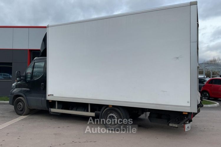 Iveco Daily 35 S -136 ch- BV Hi-Matic Caisse + Hayon 28 900 HT - <small></small> 34.680 € <small></small> - #3