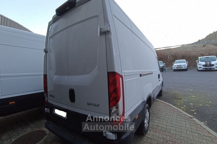 Iveco Daily 35C FG 35C18H V18 4100 3.0 HI-MATIC - <small></small> 45.360 € <small>TTC</small> - #2