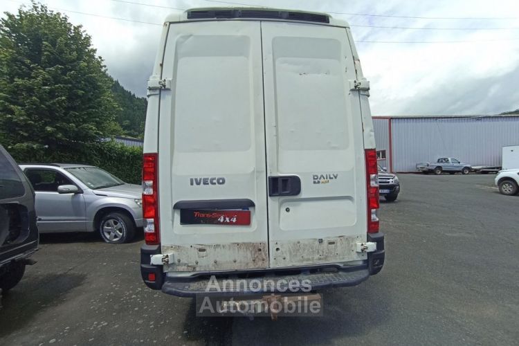 Iveco Daily 35C FG ROUES JUMELEES FOURGON PHASE 2 35C13V13 2.3 TD MOYEN SURÉLEVÉ 126 CV - <small></small> 6.800 € <small>TTC</small> - #6