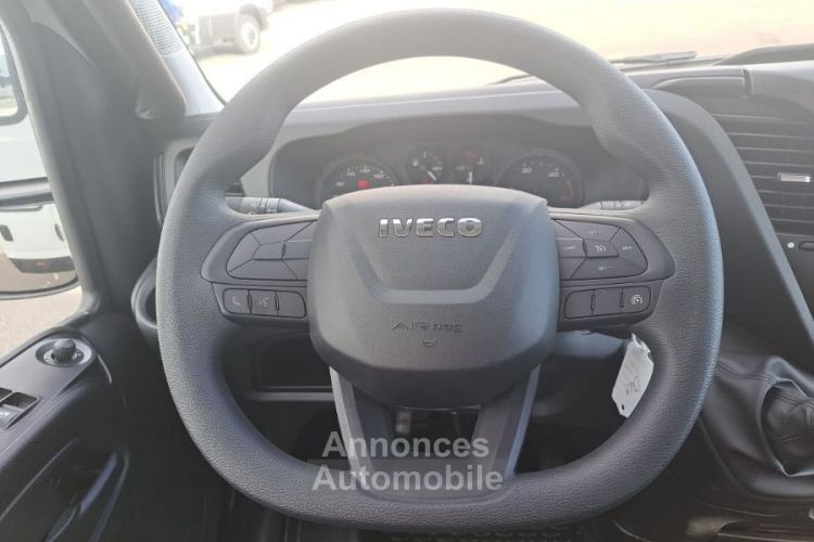 Iveco Daily 35C16 6 PLACES BENNE 48000E HT - <small></small> 57.600 € <small>TTC</small> - #22