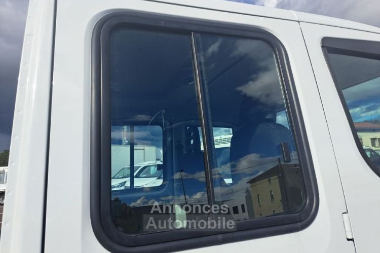 Iveco Daily 35C16 6 PLACES BENNE 48000E HT - <small></small> 57.600 € <small>TTC</small> - #27