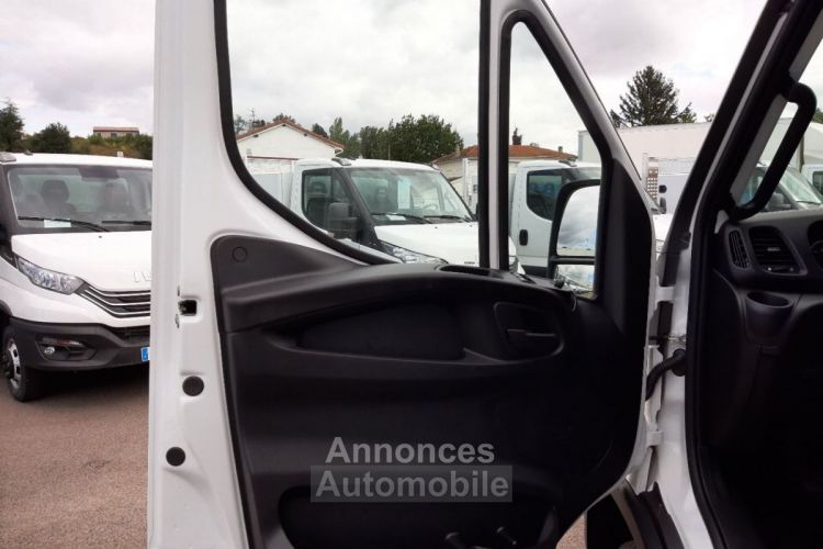 Iveco Daily 35C16 CAISSE FRIGO 58500E HT - <small></small> 70.200 € <small>TTC</small> - #17