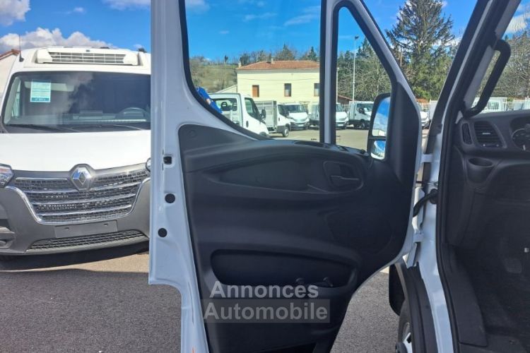 Iveco Daily 35C16 CAISSE LEGERE HAYON - <small></small> 68.400 € <small>TTC</small> - #19