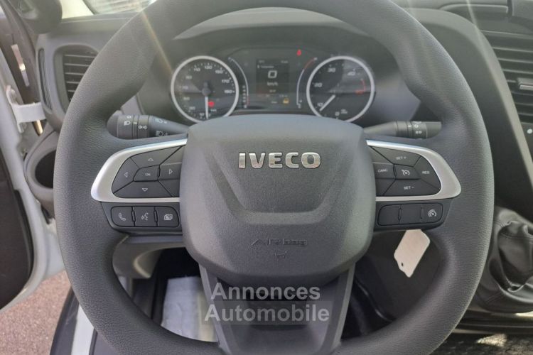 Iveco Daily 35C16 PLATEAU 48000E HT - <small></small> 57.600 € <small>TTC</small> - #24