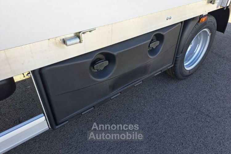 Iveco Daily 35C16 PLATEAU 5M 48900E HT - <small></small> 58.680 € <small>TTC</small> - #27