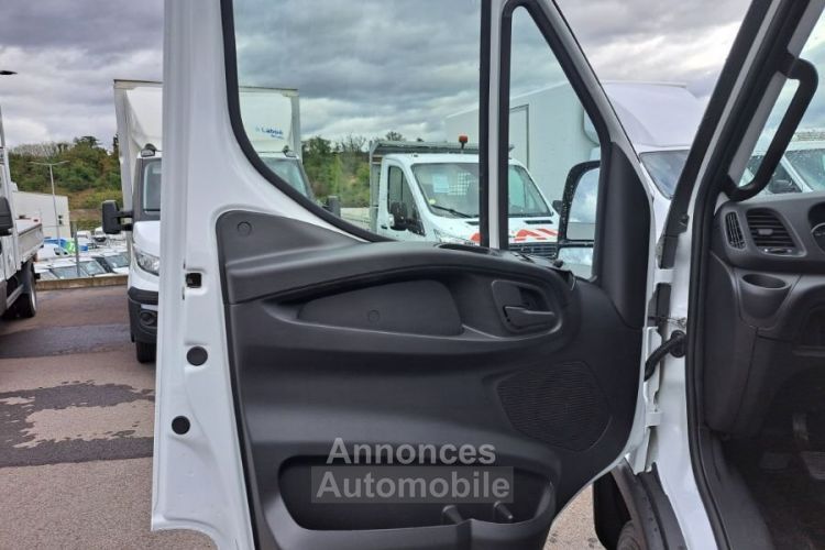 Iveco Daily 35C16 POLYBENNE 35C16 POLYBENNE 53750E HT - <small></small> 64.500 € <small>TTC</small> - #25