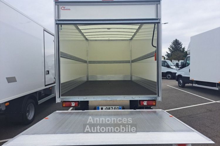 Iveco Daily 35C18 A8 CAISSE HAYON HAUTEUR MOINS 3M 58700E HT - <small></small> 70.440 € <small>TTC</small> - #3