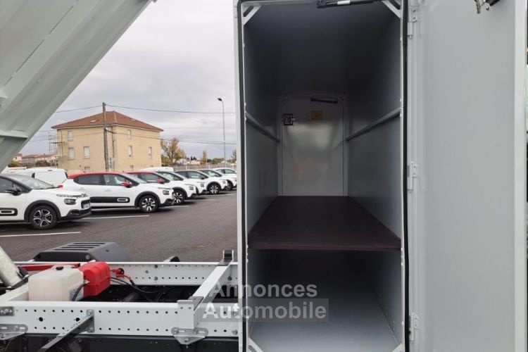 Iveco Daily 35C18 BENNE 47000E HT - <small></small> 56.400 € <small>TTC</small> - #27