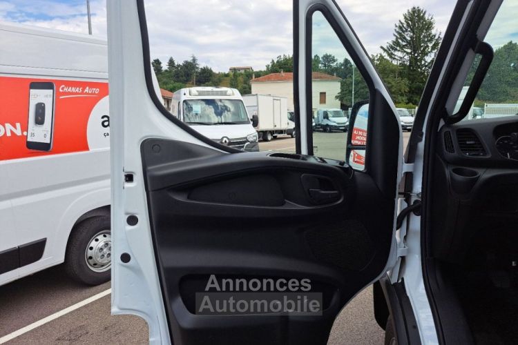 Iveco Daily 35C18 BENNE ALU 51900E HT - <small></small> 62.280 € <small>TTC</small> - #47