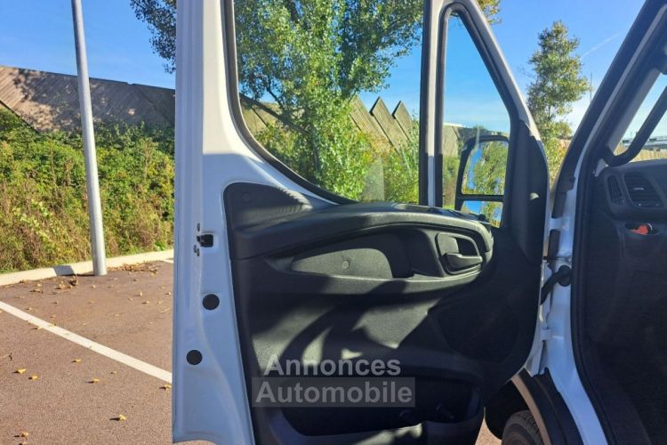 Iveco Daily 35C18 CAISSE PRIMEUR HAYON - <small></small> 80.400 € <small>TTC</small> - #25