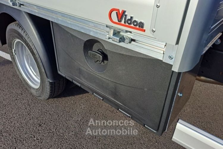 Iveco Daily 35C18 GRUE PLATEAU - <small></small> 90.000 € <small>TTC</small> - #27