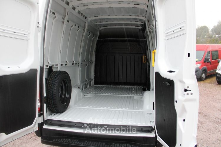 Iveco Daily 35S 14 V12 OP CHAMPION 140 CV GPS 3D CAMÉRA RÉGULATEUR FULL LED TVA=36585 E HT - <small></small> 43.900 € <small>TTC</small> - #5