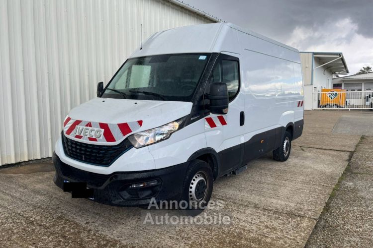 Iveco Daily 35s Fg 35-S14 3.0i Hi-Matic GNC - <small></small> 24.950 € <small>TTC</small> - #1