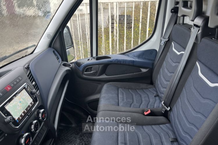 Iveco Daily 35s Fg 35-S14 3.0i Hi-Matic GNC - <small></small> 24.950 € <small>TTC</small> - #4