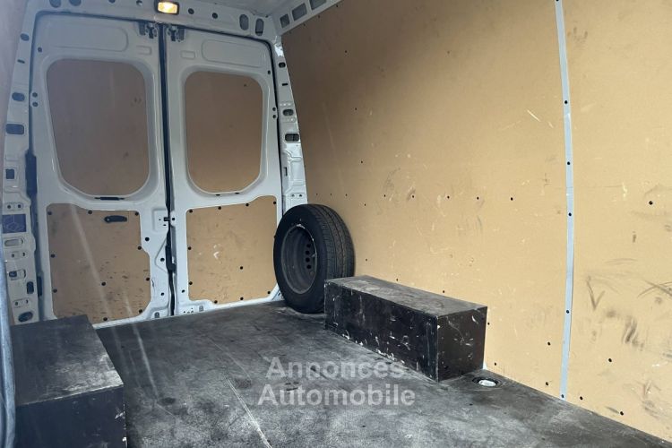 Iveco Daily 35s Fg 35-S14 3.0i Hi-Matic GNC - <small></small> 24.950 € <small>TTC</small> - #7