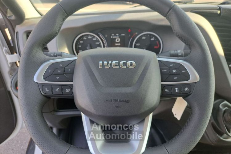 Iveco Daily 35S18 A8 CAISSE HAYON 52000E HT - <small></small> 62.400 € <small>TTC</small> - #25