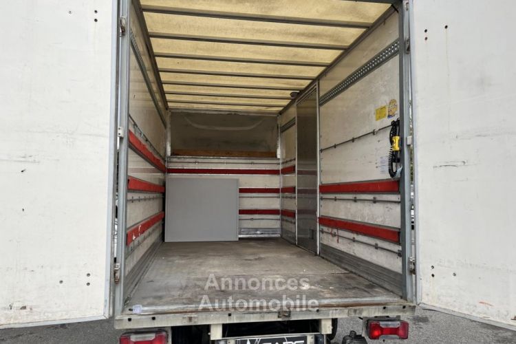 Iveco Daily FOURGON 35C15 - <small></small> 15.990 € <small>TTC</small> - #26