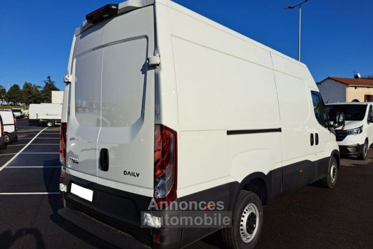 Iveco Daily FOURGON 35S16 L3 39000E HT - <small></small> 46.800 € <small>TTC</small> - #2