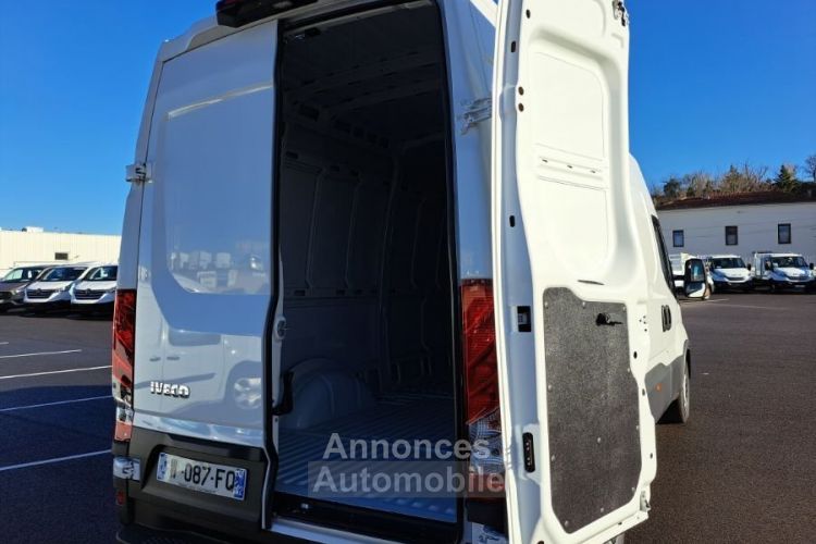 Iveco Daily FOURGON 35S16 L3 39000E HT - <small></small> 46.800 € <small>TTC</small> - #25