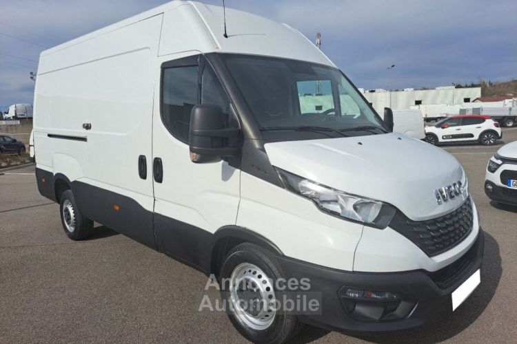 Iveco Daily FOURGON 35S16 V12 - <small></small> 20.388 € <small>TTC</small> - #1