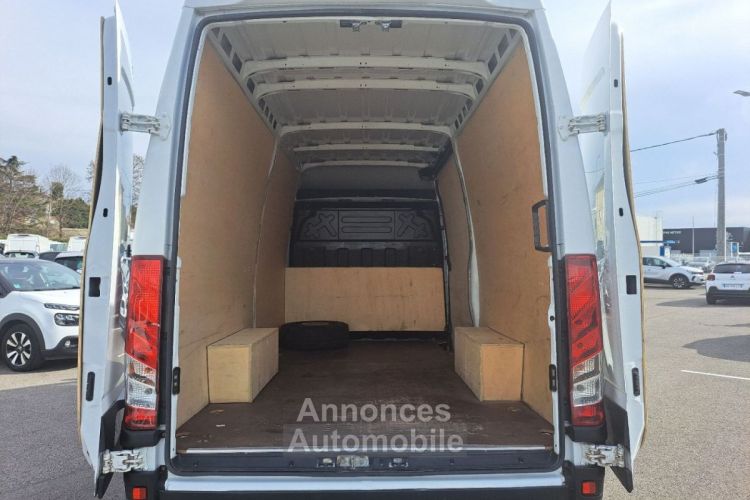 Iveco Daily FOURGON 35S16 V12 - <small></small> 20.388 € <small>TTC</small> - #3