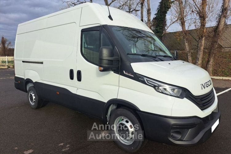 Iveco Daily FOURGON 35S18 A8 L3 - <small></small> 54.000 € <small>TTC</small> - #1