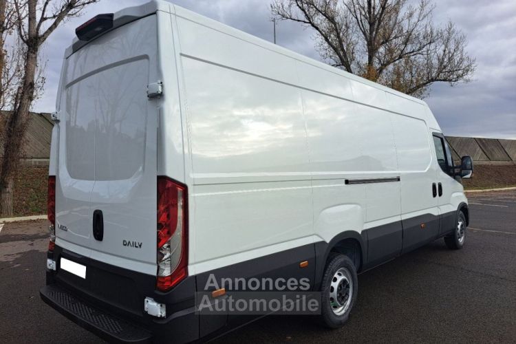 Iveco Daily FOURGON 35S18 A8 L4 - <small></small> 54.600 € <small>TTC</small> - #2