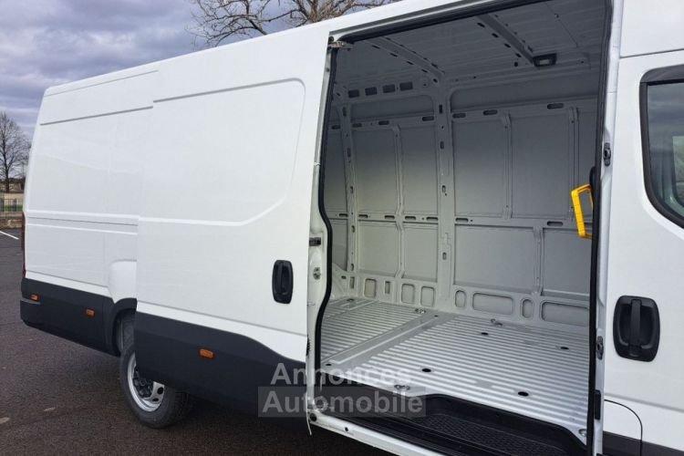 Iveco Daily FOURGON 35S18 A8 L4 - <small></small> 54.600 € <small>TTC</small> - #3